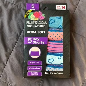 5 pack Size 14 Girls Boy Shorts + 4 briefs